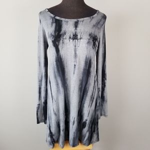Gray and black tie dye long sleeve dress
